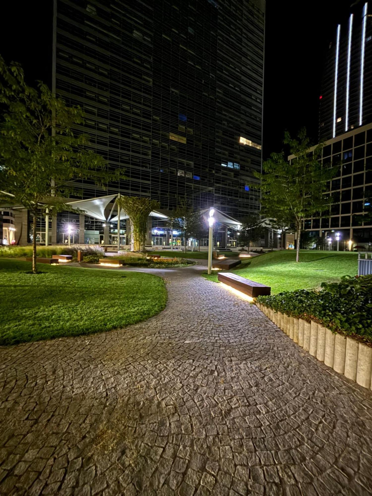 Panorama City Apartment In Downtown Area With Free Parking And Castle View Братислава Экстерьер фото