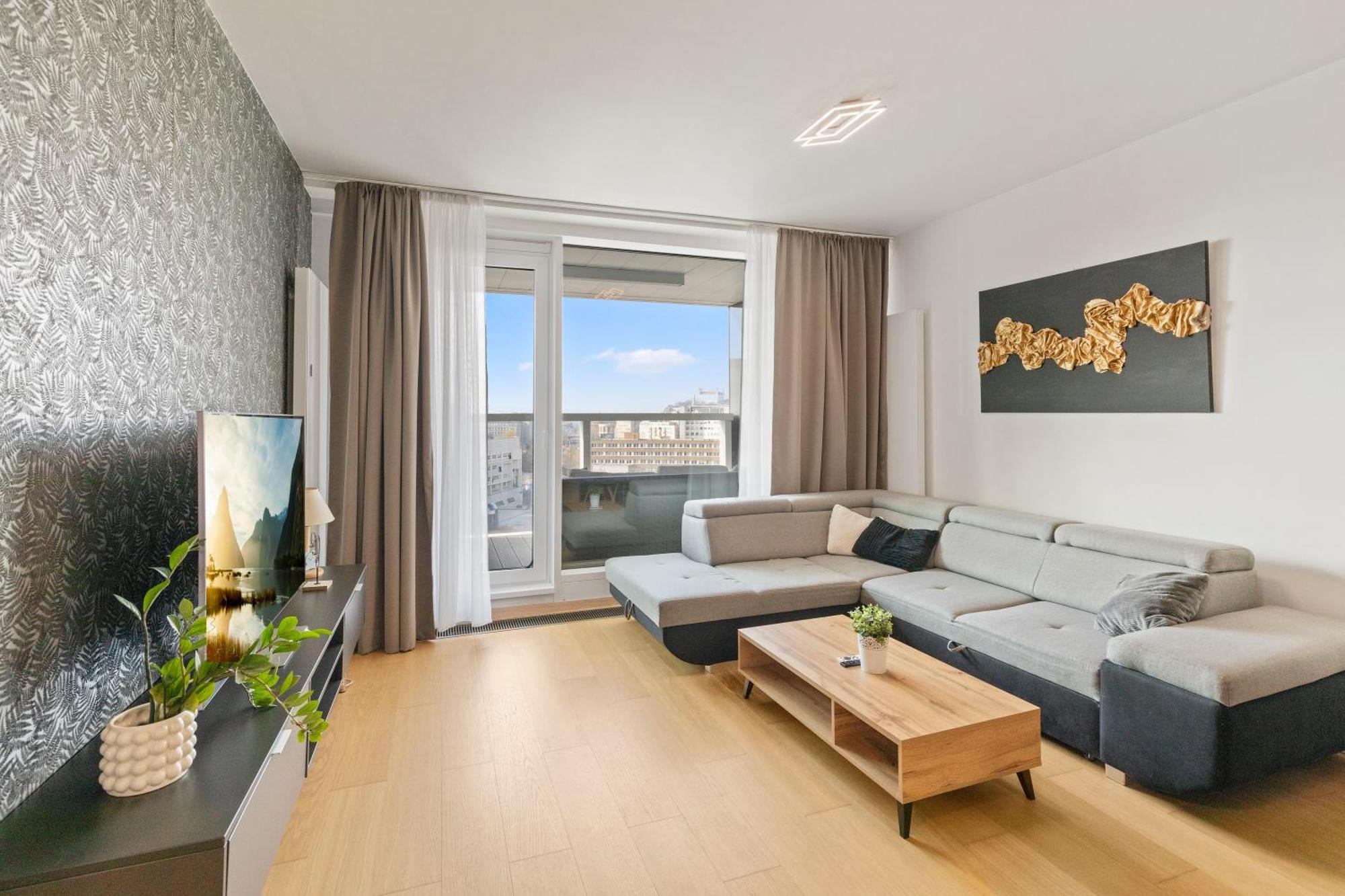Panorama City Apartment In Downtown Area With Free Parking And Castle View Братислава Экстерьер фото